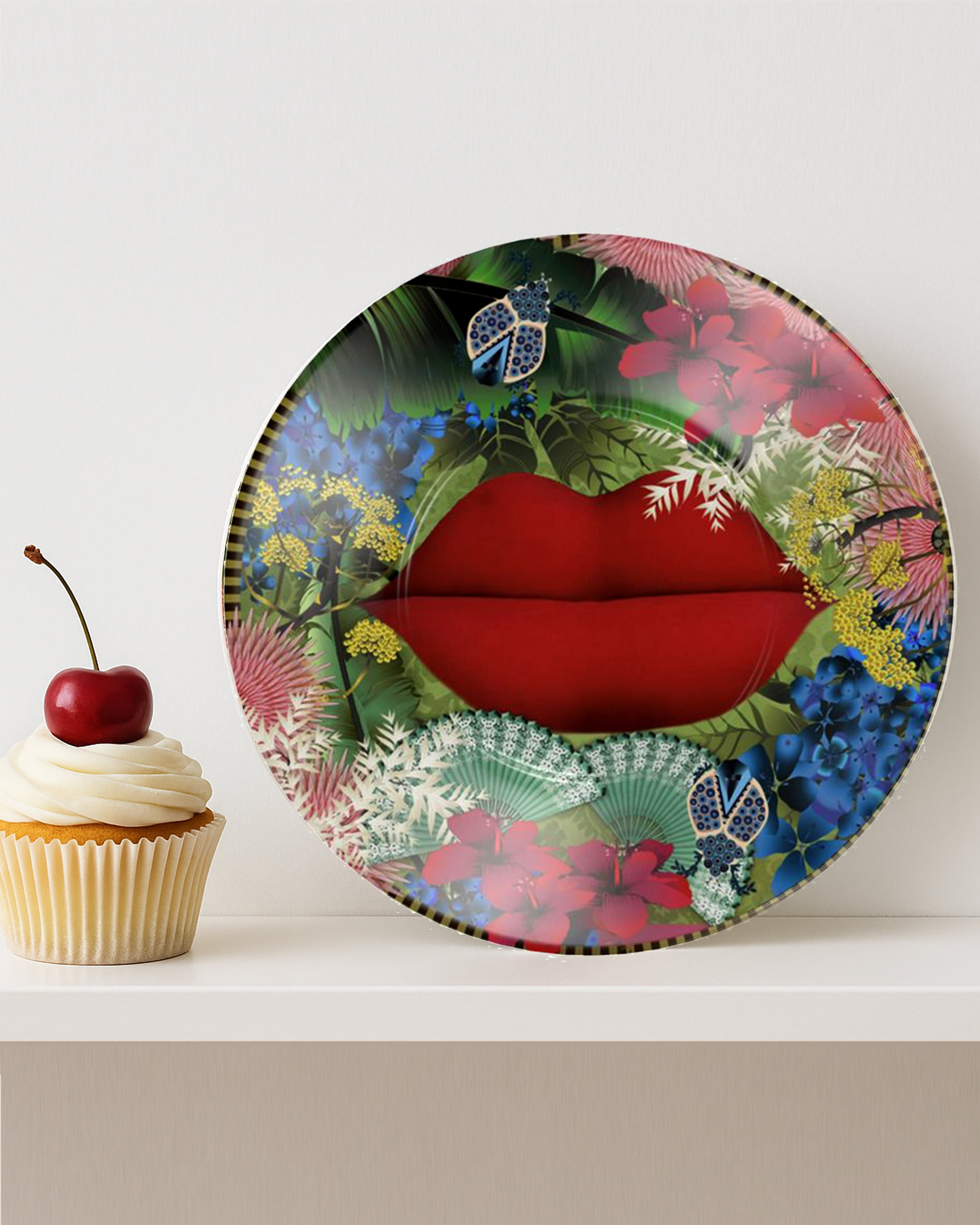 Lips Tea Plate